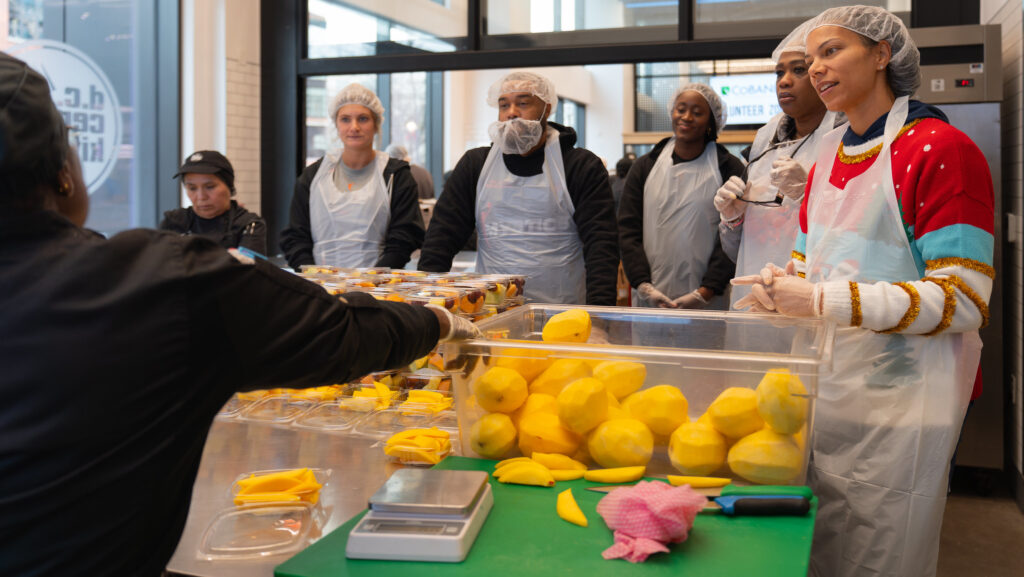 Monumental Sports volunteers